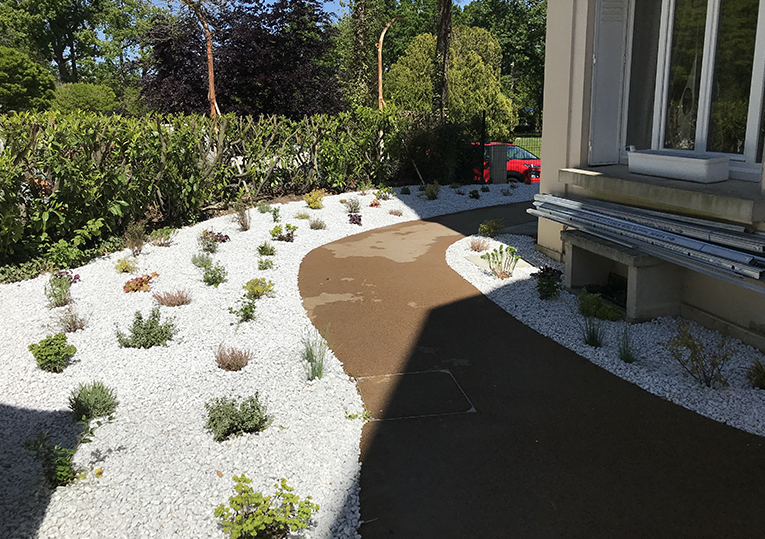 tailler1 Création et entretien d'espaces Verts dans l'Oise